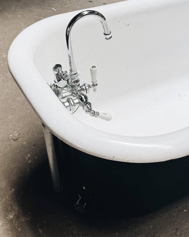 Bathroom & Plumbing