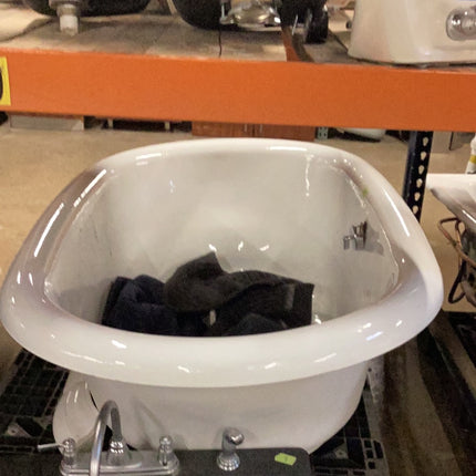 Cast iron tub