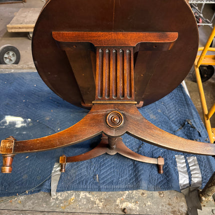 Antique Heirloom Weiman Table