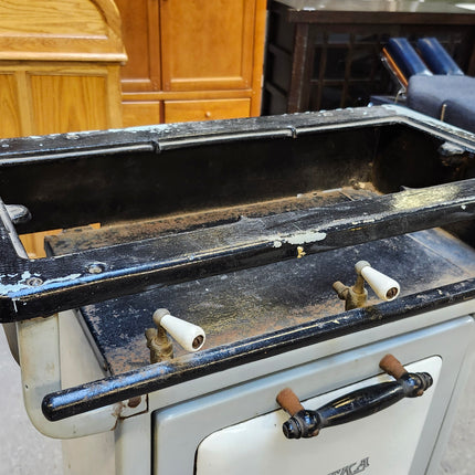 Vintage 1930's Eureka Gas Range