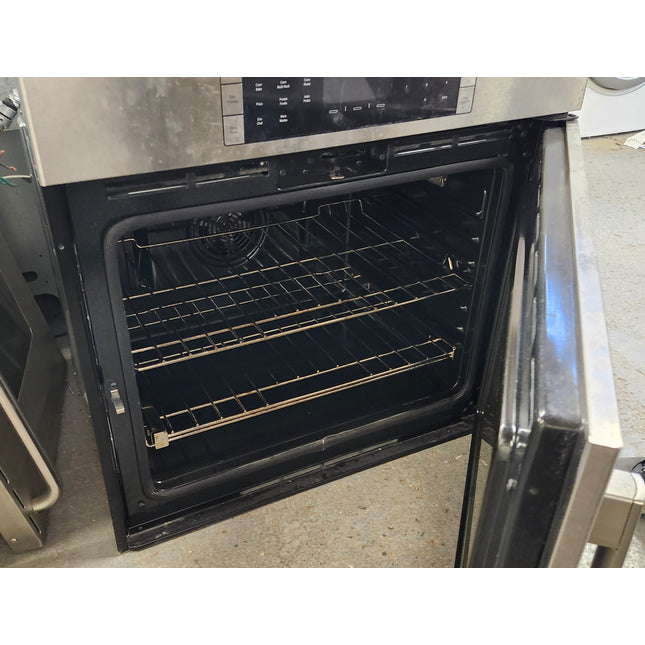Bosch Benchmark 30 Inch Wide 4.6 Cu. Ft. Single Electric Oven with Right Hinge Door