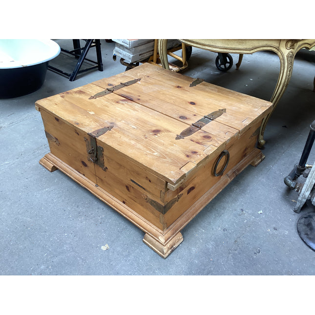 Mexican Style Rustic Country Storage Chest