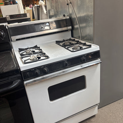 Kenmore 30” Gas Range
