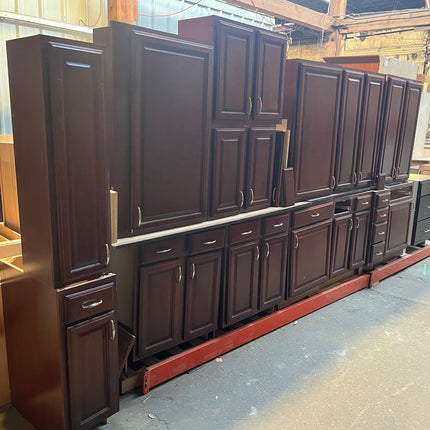 11 Piece Cabinet Set