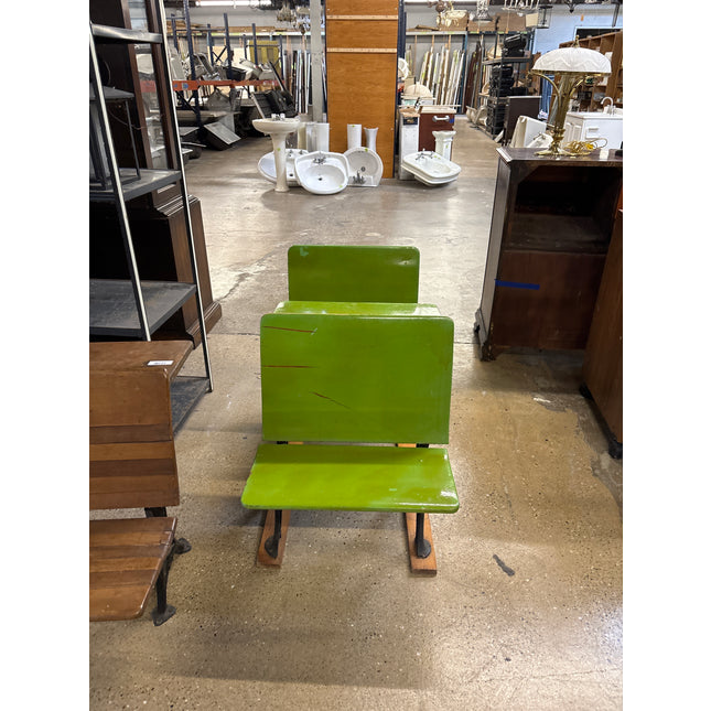Small child’s desk (green)