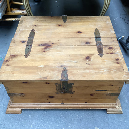 Mexican Style Rustic Country Storage Chest