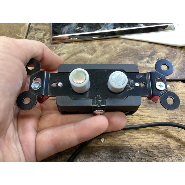 Push button light switch
