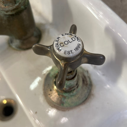 Kohler sink with original hardware