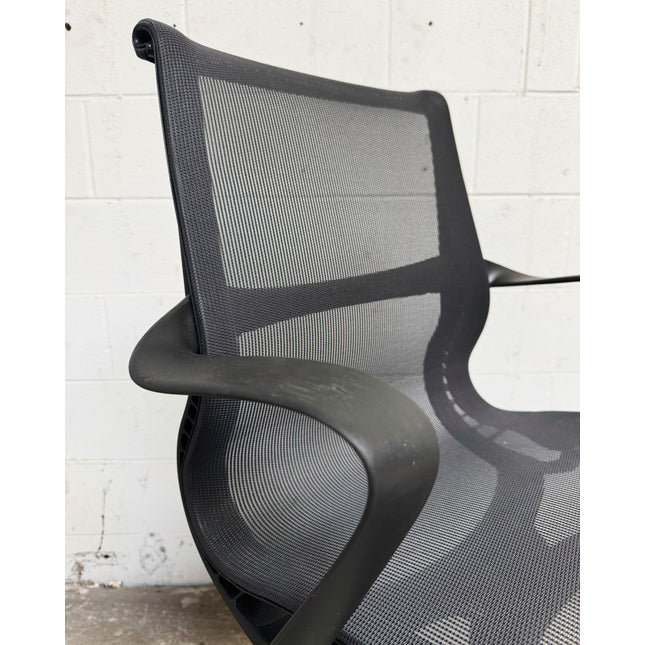 Herman Miller Setu Stool