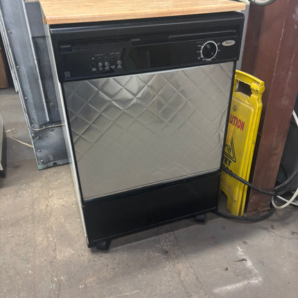 24’ Whirlpool Dishwasher