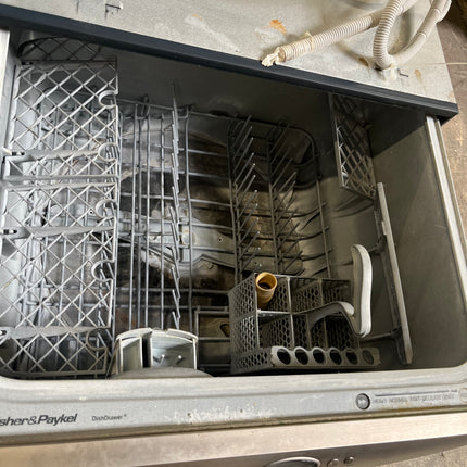 Mini Built-In Fisher & Paykel Dishwasher