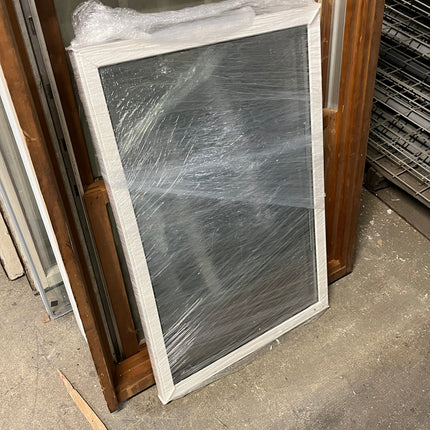 21.5” x 32.5” Double Pane Window