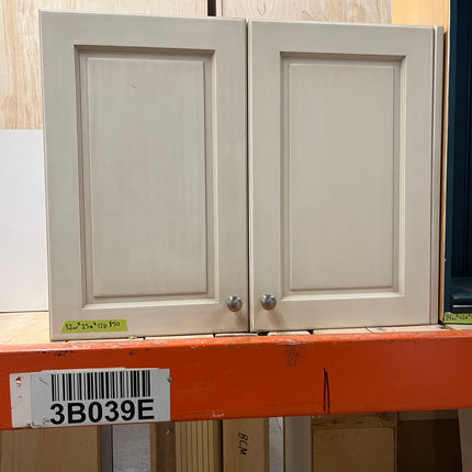 32”W Beige Upper Cabinet