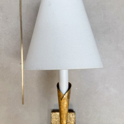 Gilded Iron Aiden Large Tail Sconce (By Chapman & Myers) - Visual Comfort Co