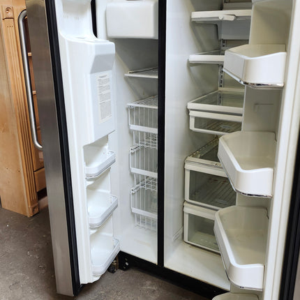 Frigidaire Gallery Pro Series FRS26ZSH
