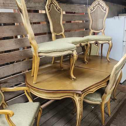 "Grammy Summers in the Hamptons" Dinning Room Set