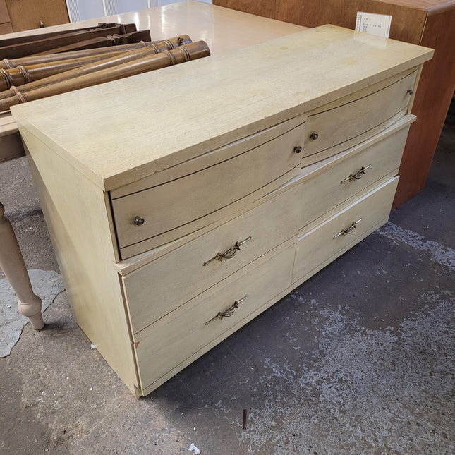 6 Dr Dresser