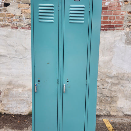 2 Space Locker, 9 & 10